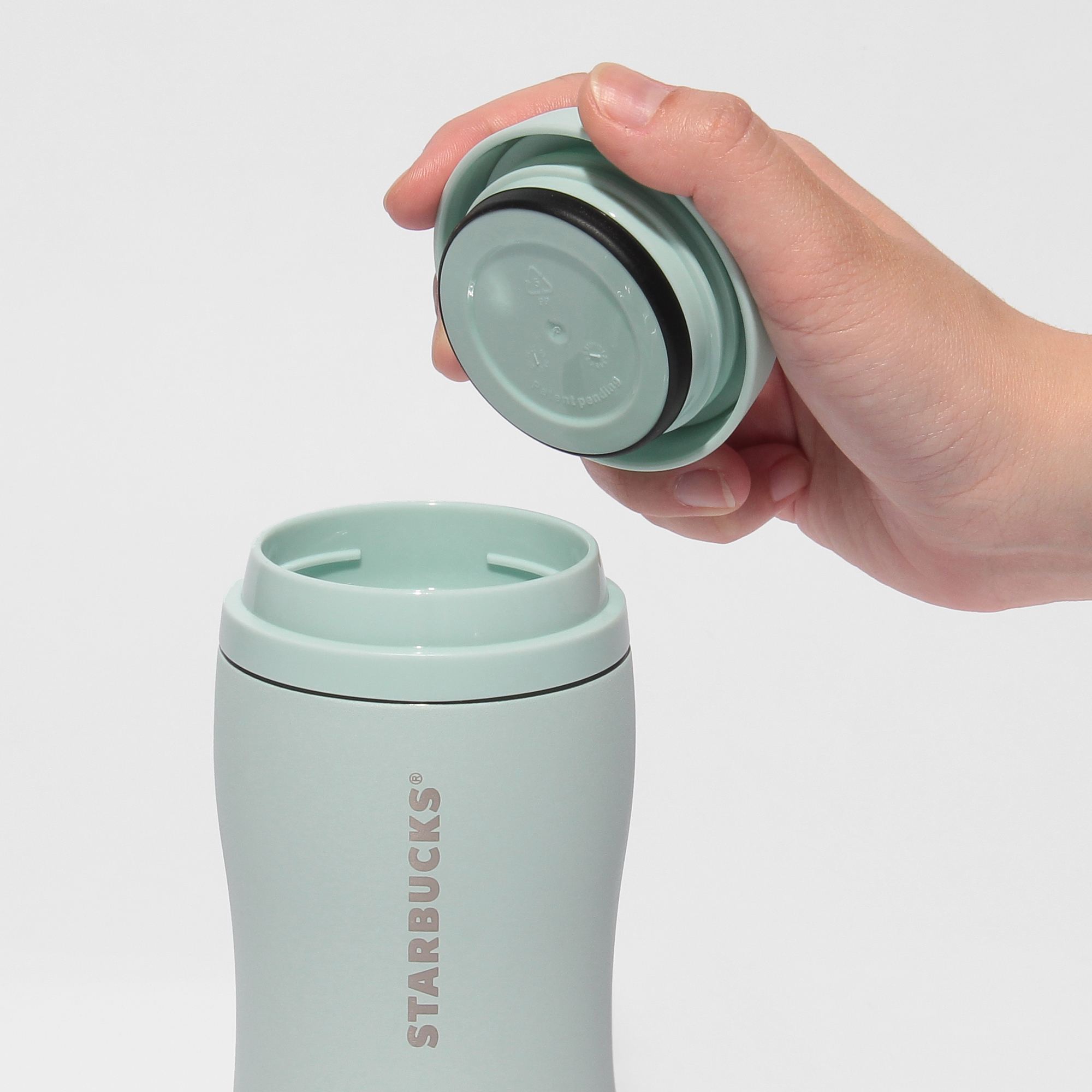 カーヴドリサイクルステンレスボトルマットライトグリーン355ml