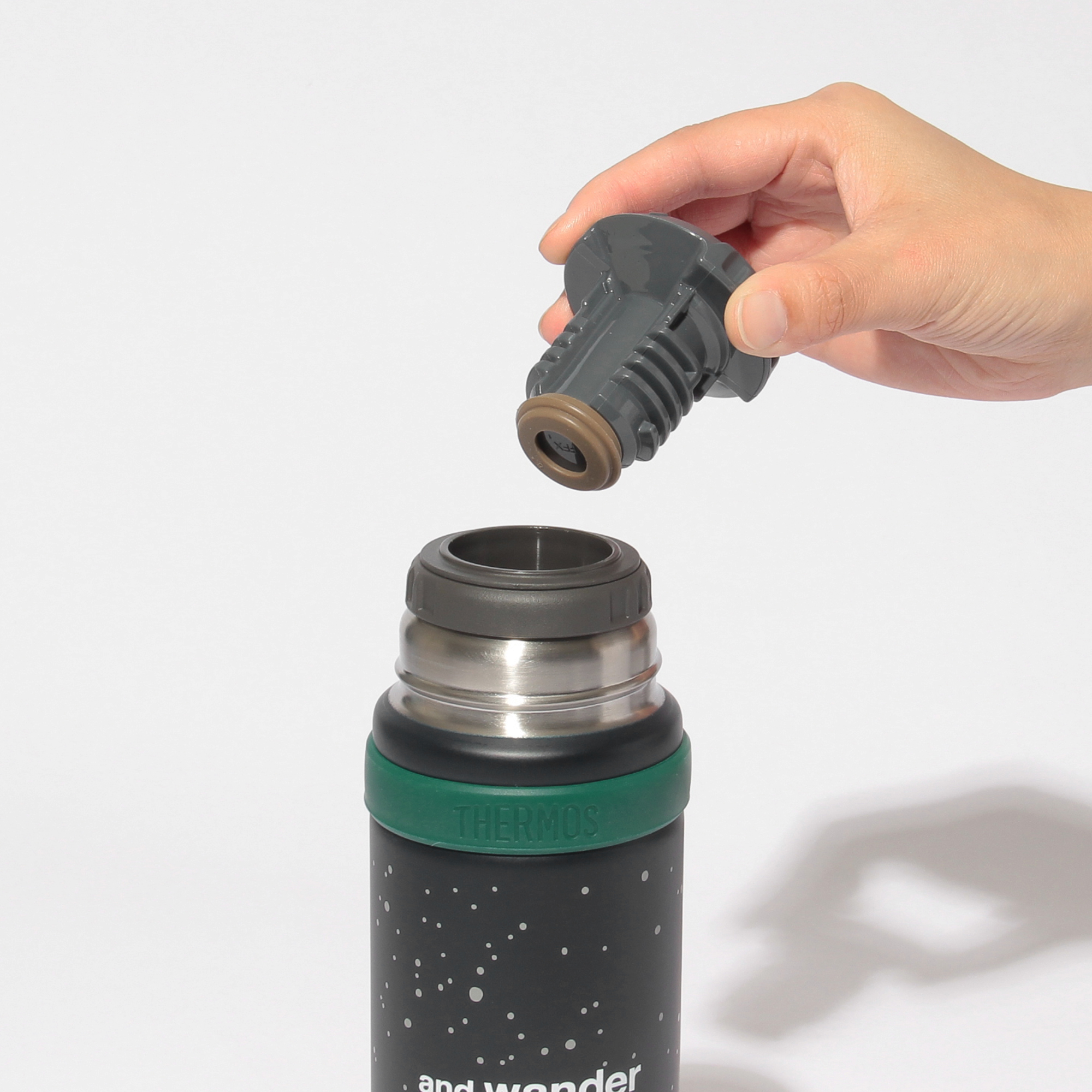 and wander + STARBUCKS ステンレス山専用ボトル ネイビー500ml|ボトル